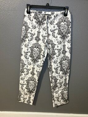 Work Order Black and White Patterned Pants size 2 (SKU 182)